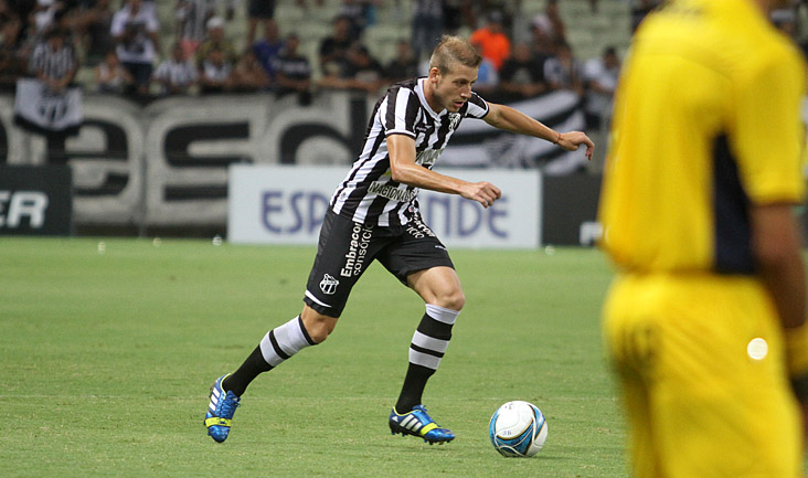Uillian Correia: “Precisamos da força que vem da arquibancada”