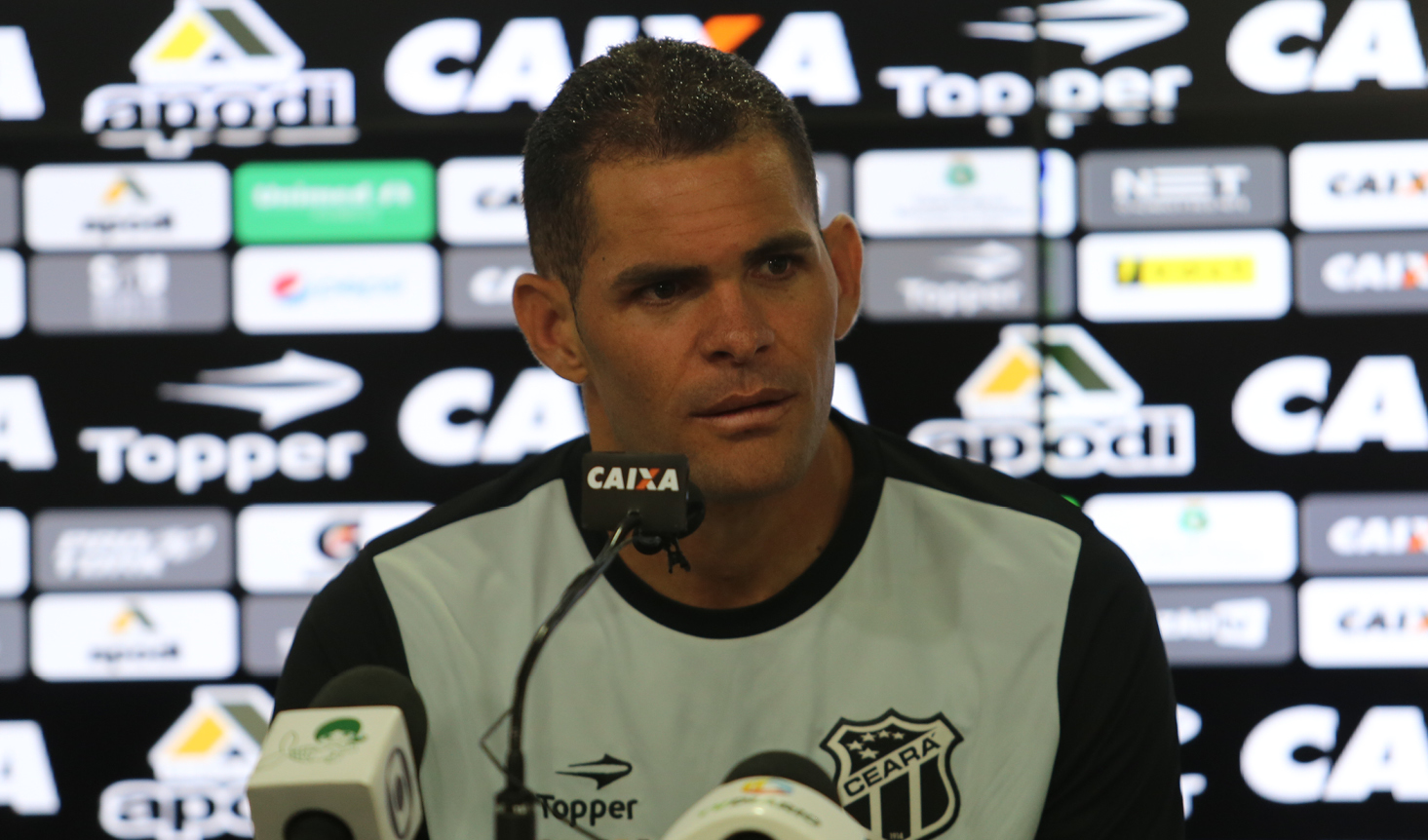 Wallace defende trabalho forte para buscar vitória fora de casa