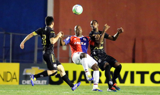 Após estreia, Wellington Carvalho valoriza empate: "Ponto importantíssimo"